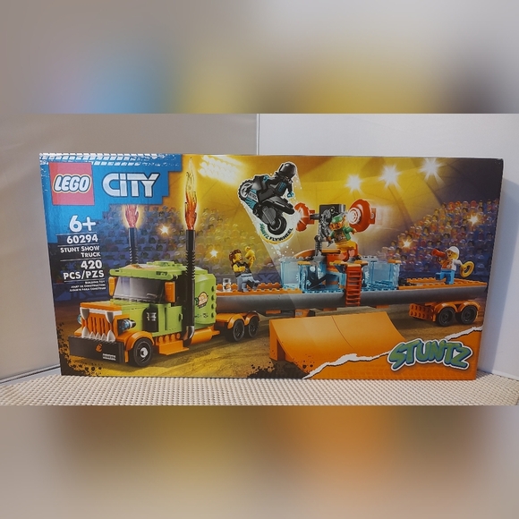 81AuMobCliL._AC_UF894,   City 60294 Stunt Show Truck Stuntz Building Set NWT